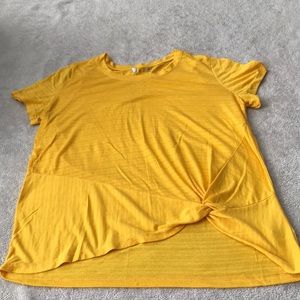 Xersion workout shirt